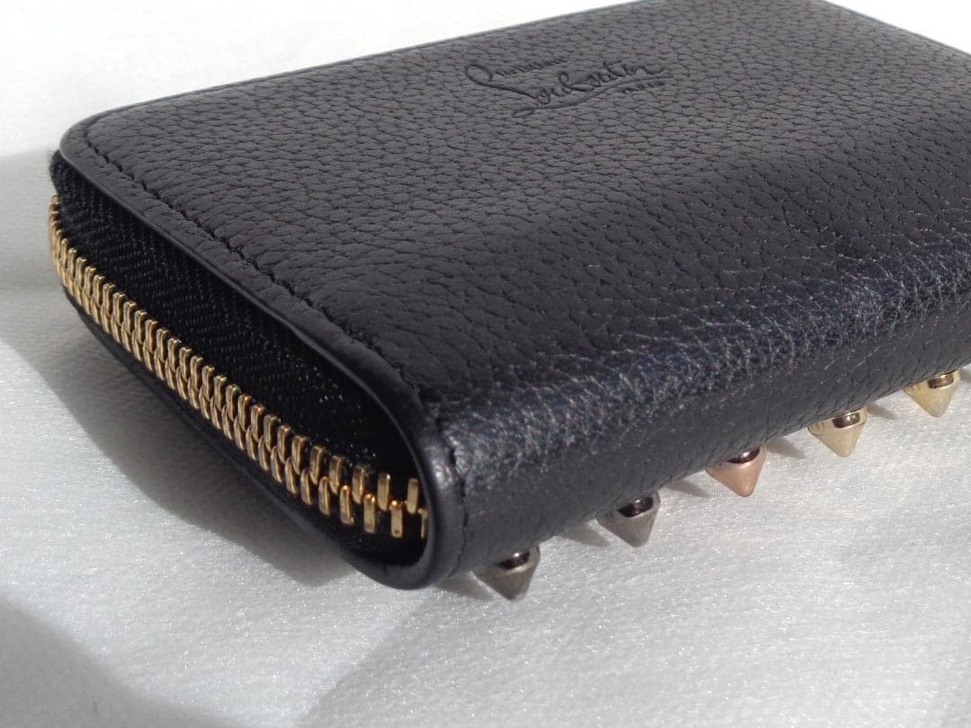 Christian Louboutin スパイク パネトーネ ケース 財布