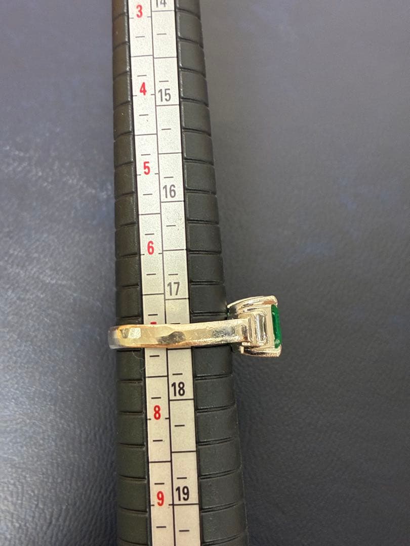 エメラルド2.08ct ダイヤモンドPT900リング