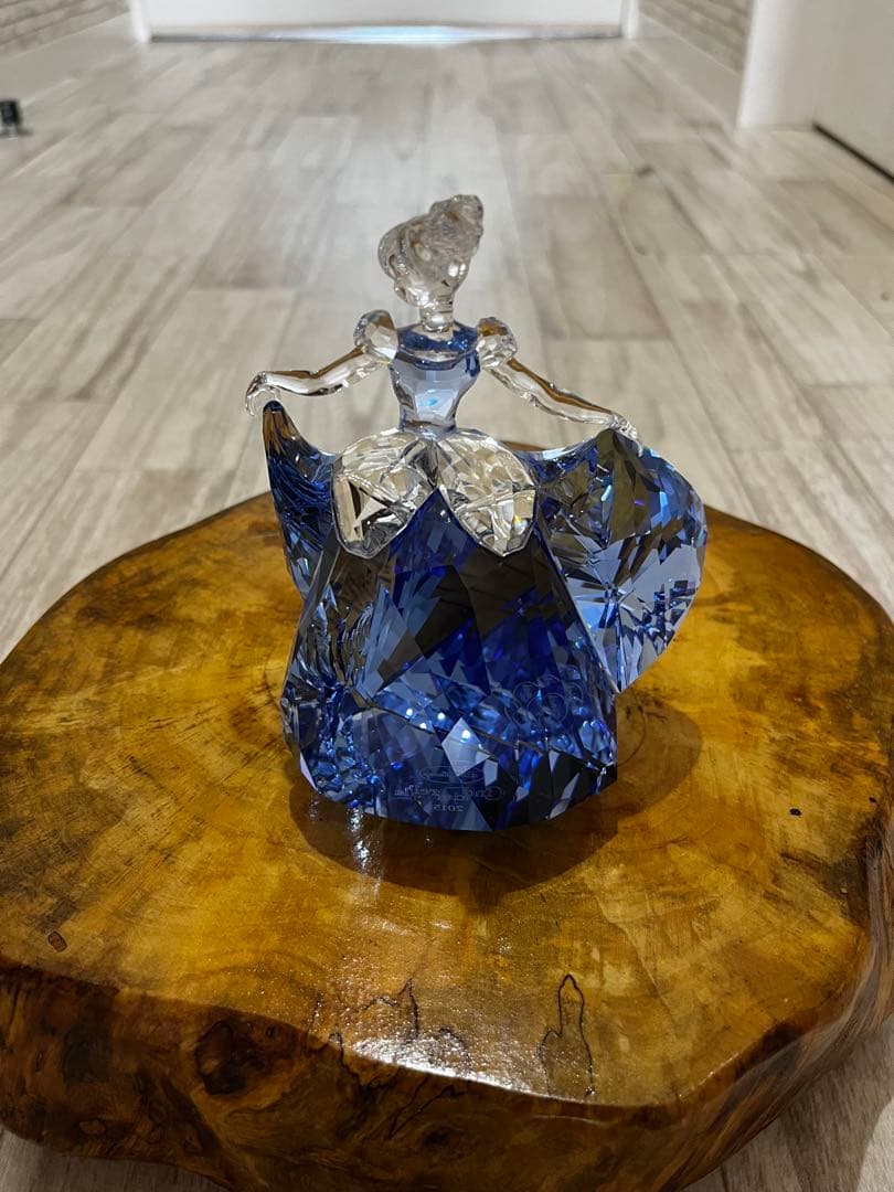 2015年限定版 スワロフスキー シンデレラ 置物