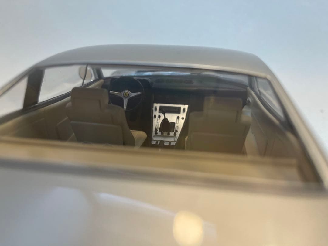 KK-scale 社製 1/18 フェラーリ365GTC/4！