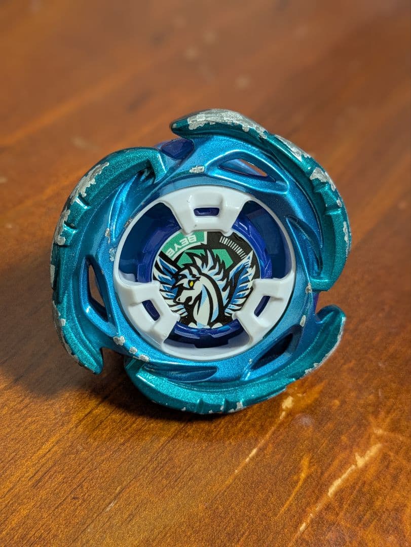 ベイブレードx　エアロペガサス　3-70A　中古品