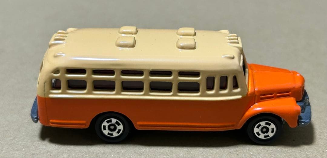 トミカ いすゞ ボンネットバス ギフトセットバラし