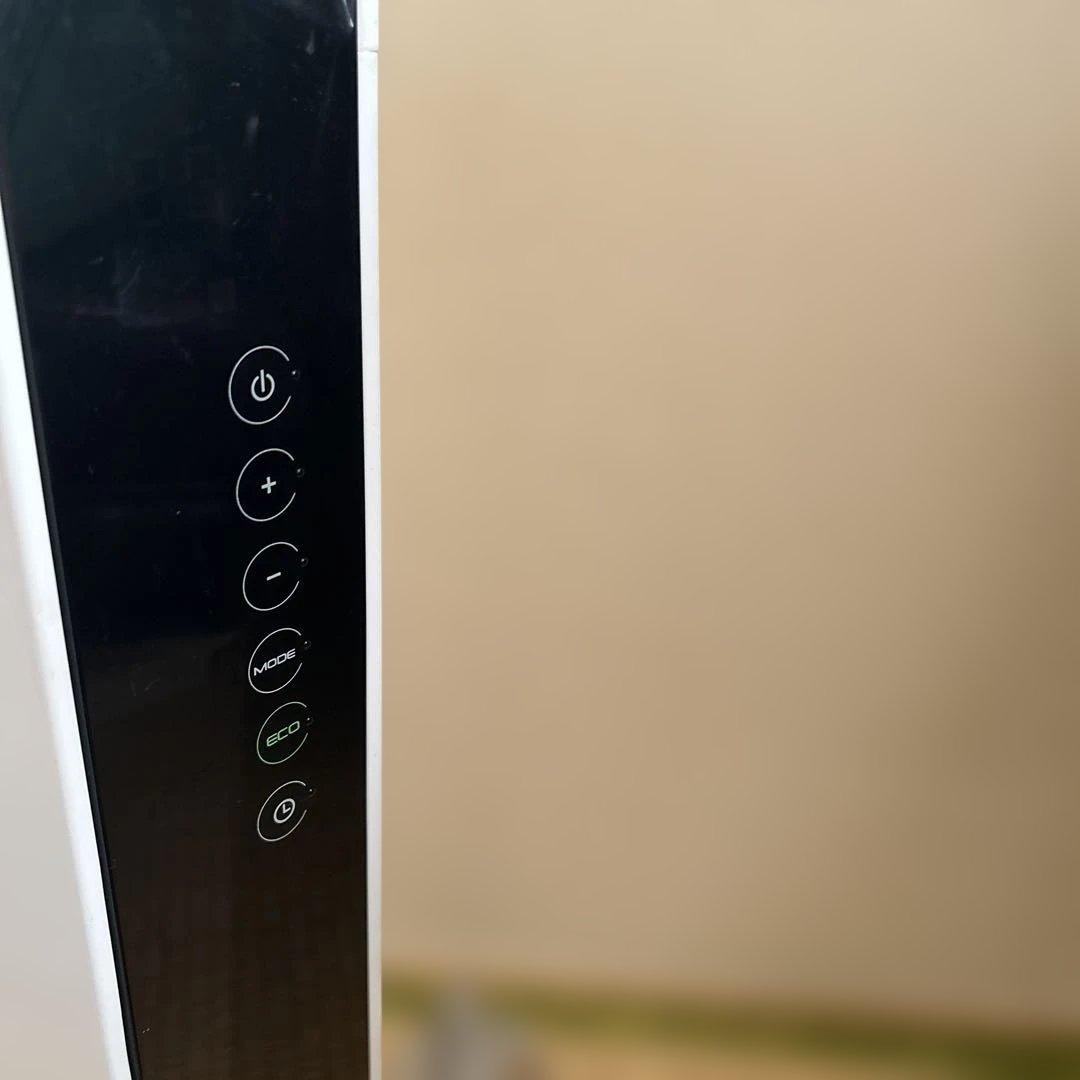 デロンギ　コンベクターヒーター　ホワイト