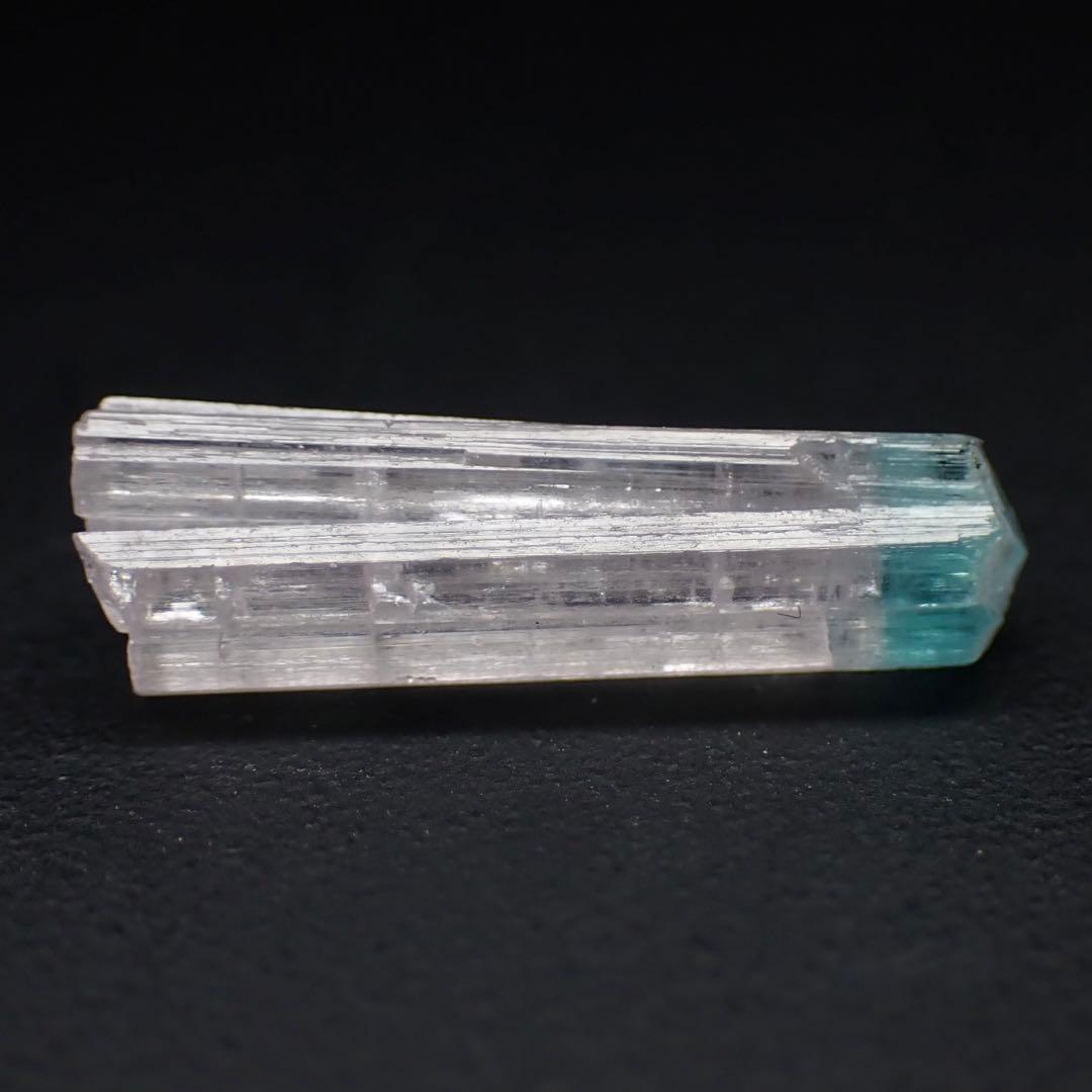 【アフガニスタン/ピーチ鉱山産】トルマリン結晶