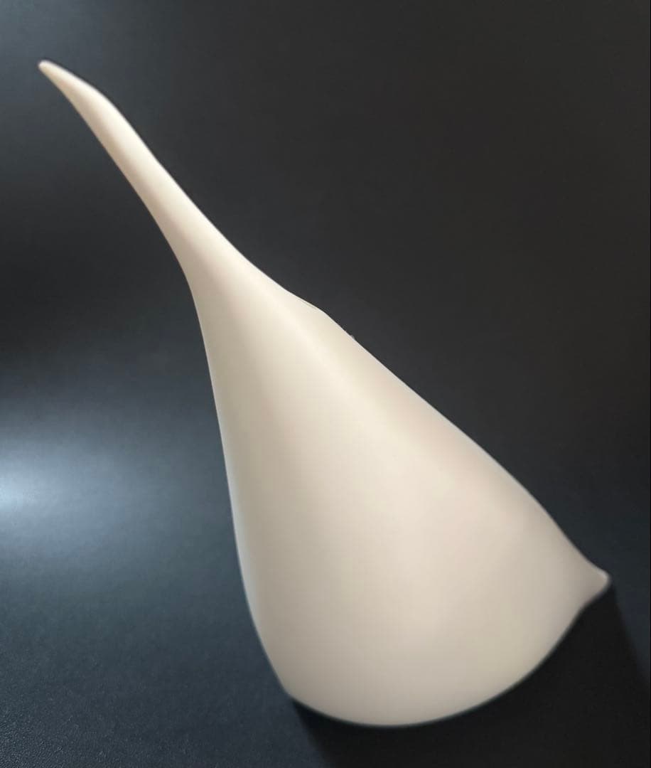 板橋廣美　白磁注器 共箱、共布