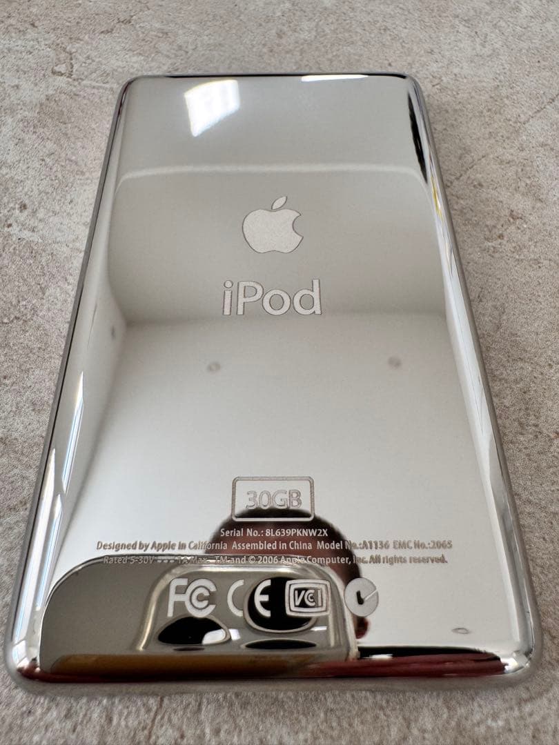 iPod classic 第5世代 カスタム 256GB 新品電池 バックパネル