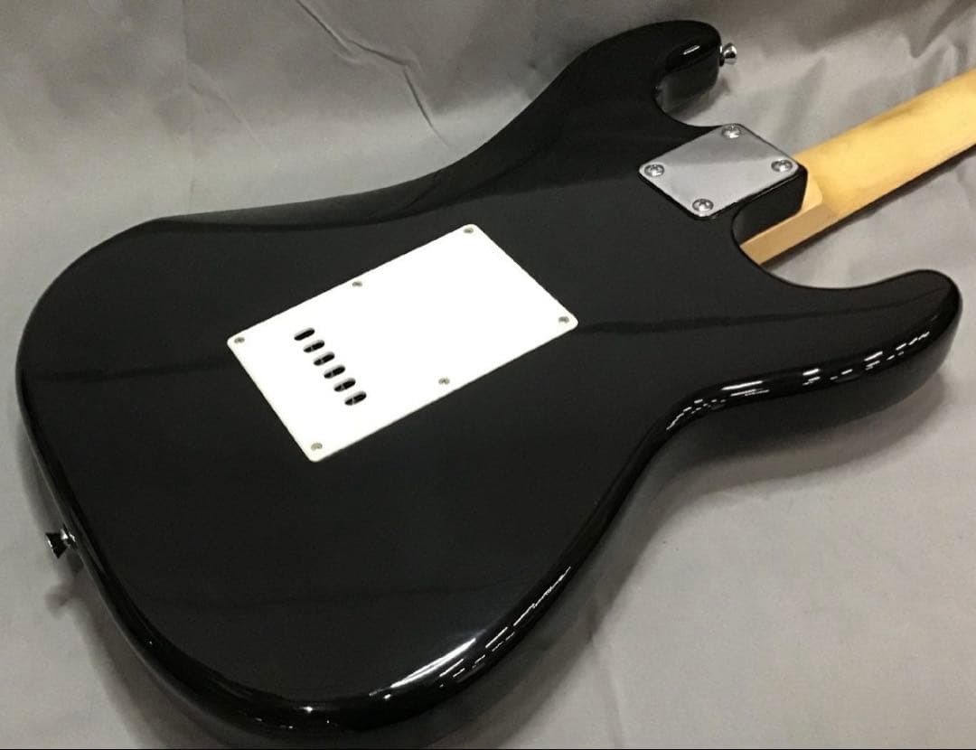 フォトジェニック　ストラトキャスター　レフティータイプ　アーム付き