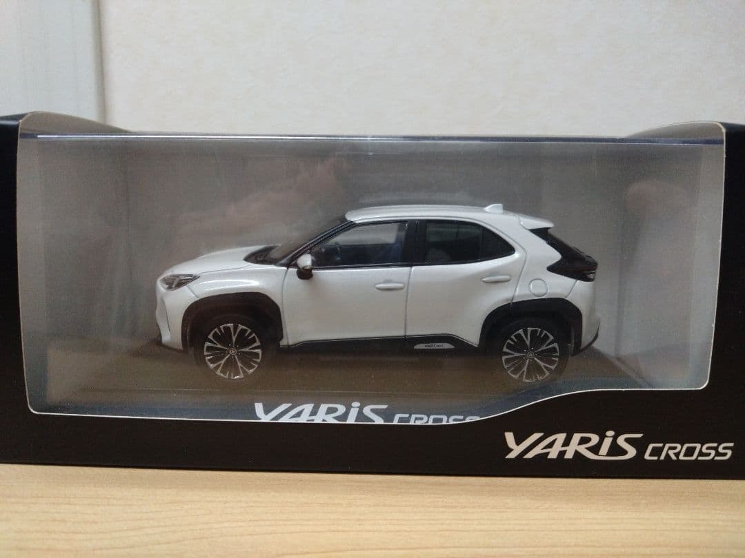 トヨタ Yaris Cross ミニカー