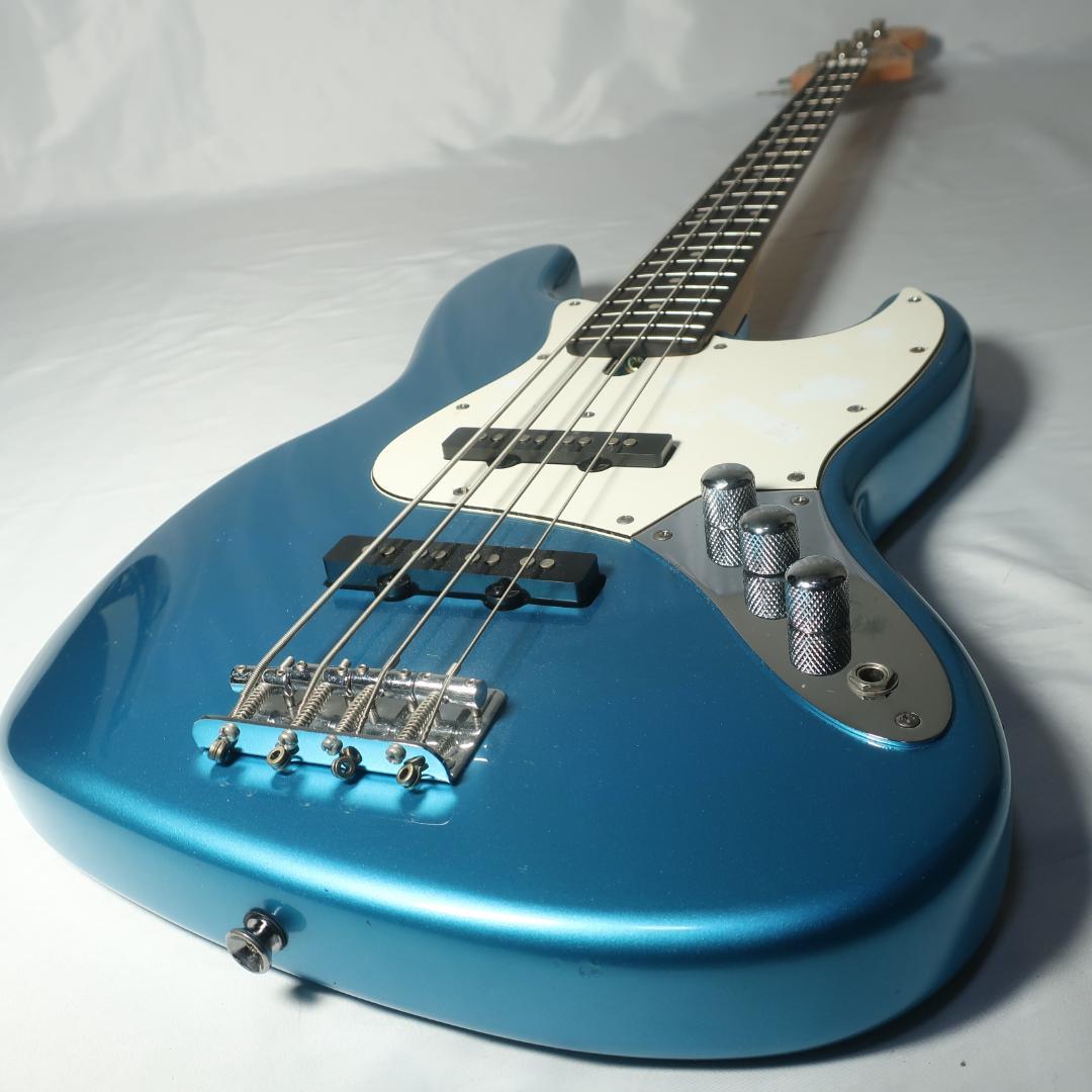 Bacchus BJB-300R エレキベース ブルー ケース付