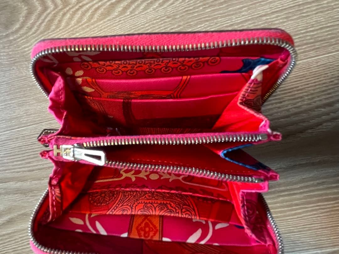 ah　エルメス　シルクインコンパクト