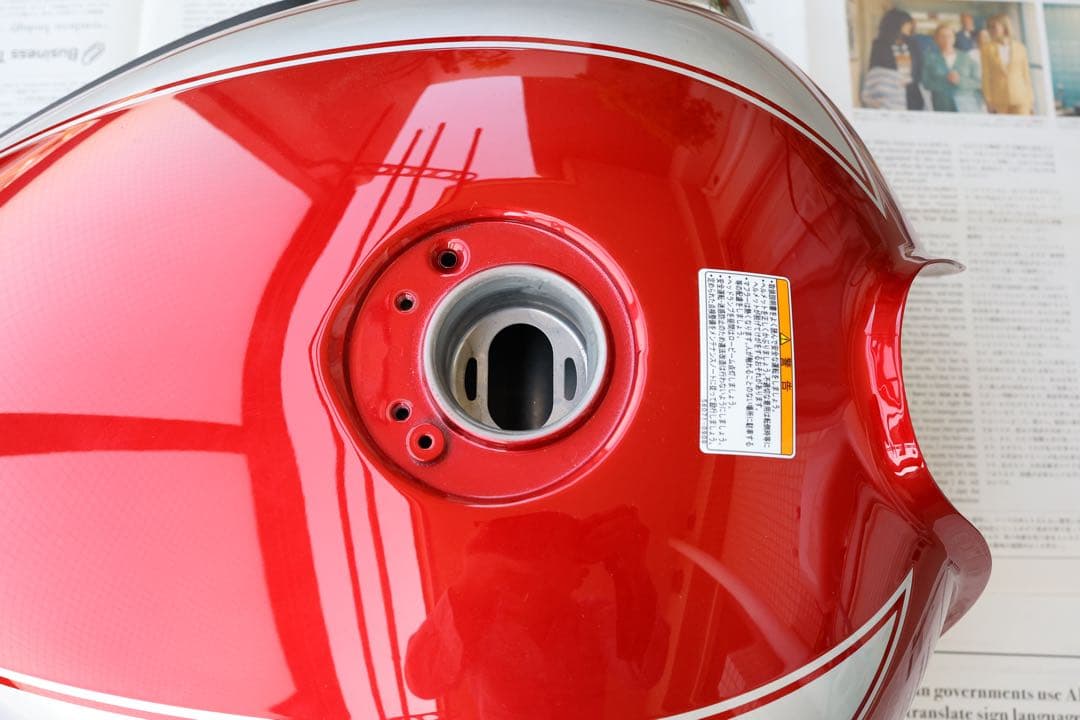 KAWASAKI W800 純正タンク 未使用品