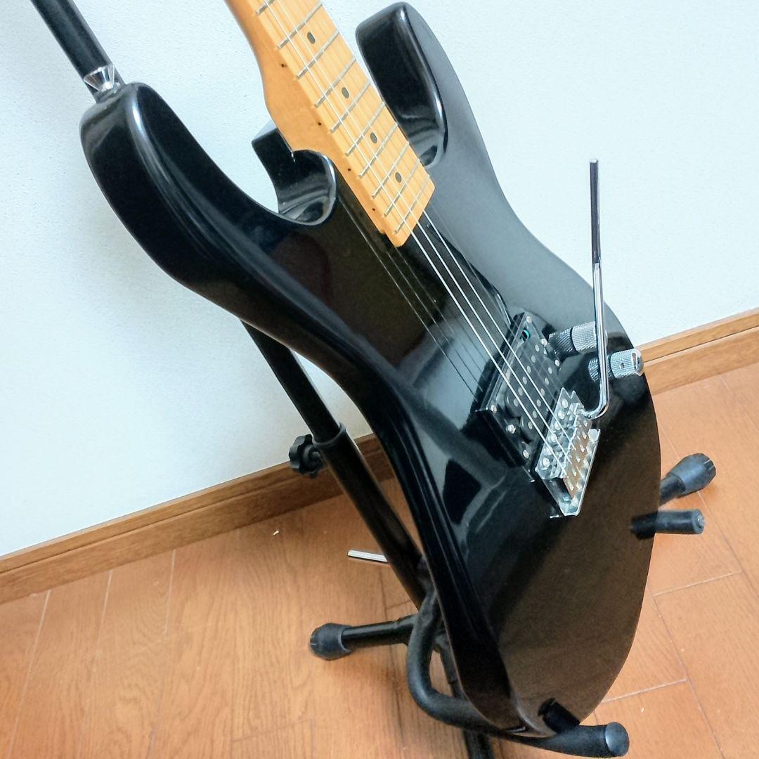 Flavor　エレキギター　トレモロユニット搭載　弦は新品に交換済み！