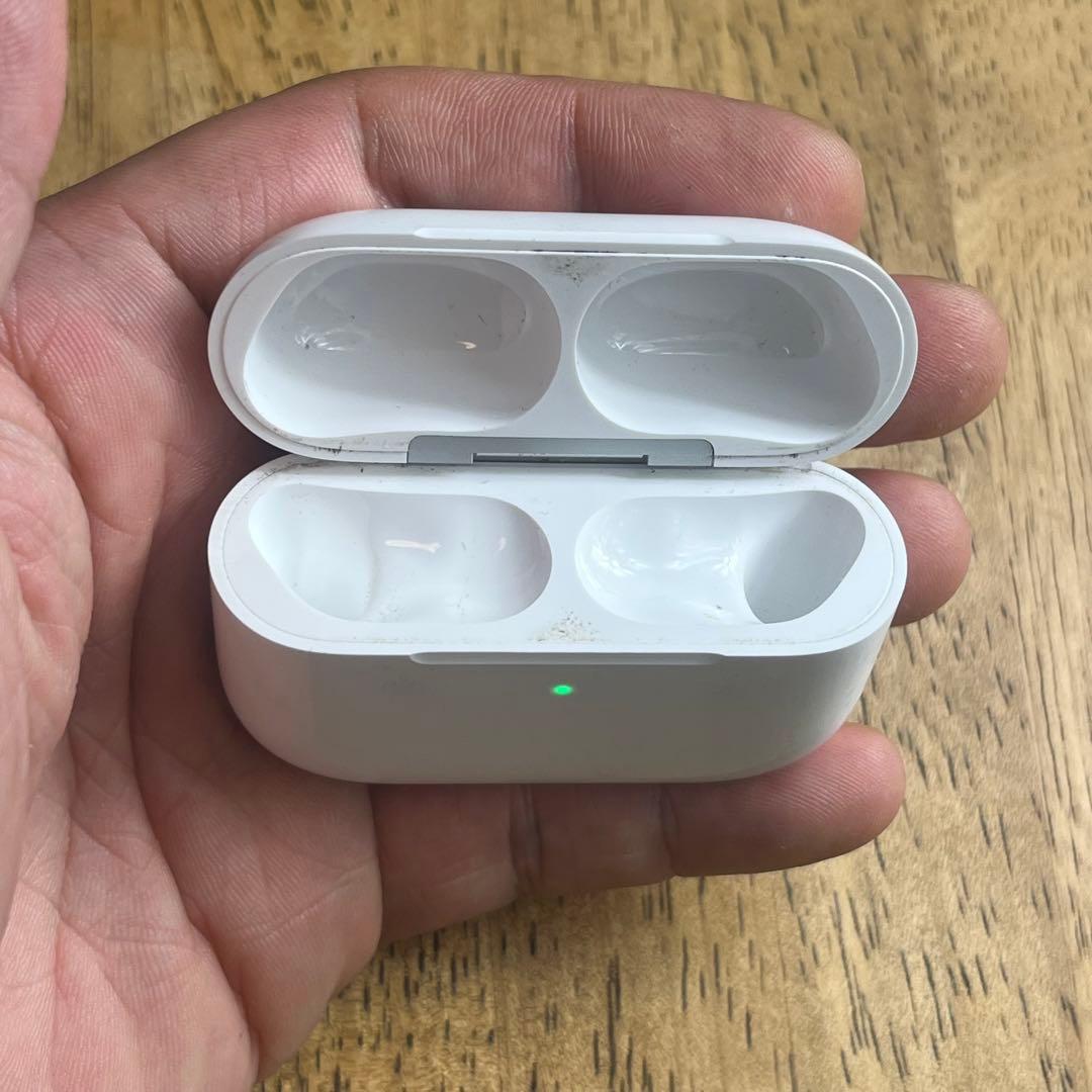 AirPods Pro 第3世代 A3122 エアーポッズ プロ ケース