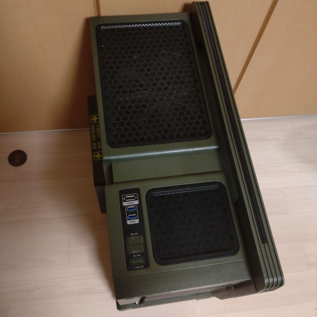Thermaltake PCケース オリーブグリーン