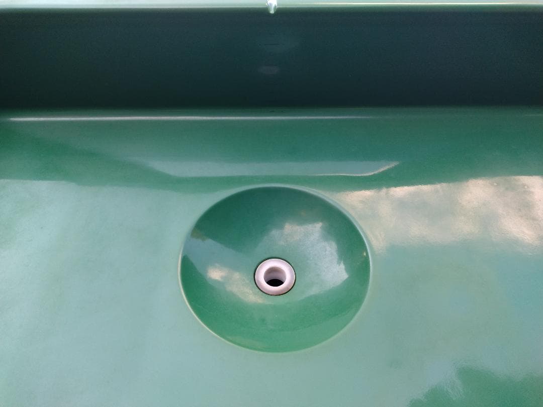 【美品】　FRP製らんちゅう水槽（トーワ・ケミカル社製）　【引取り限定】