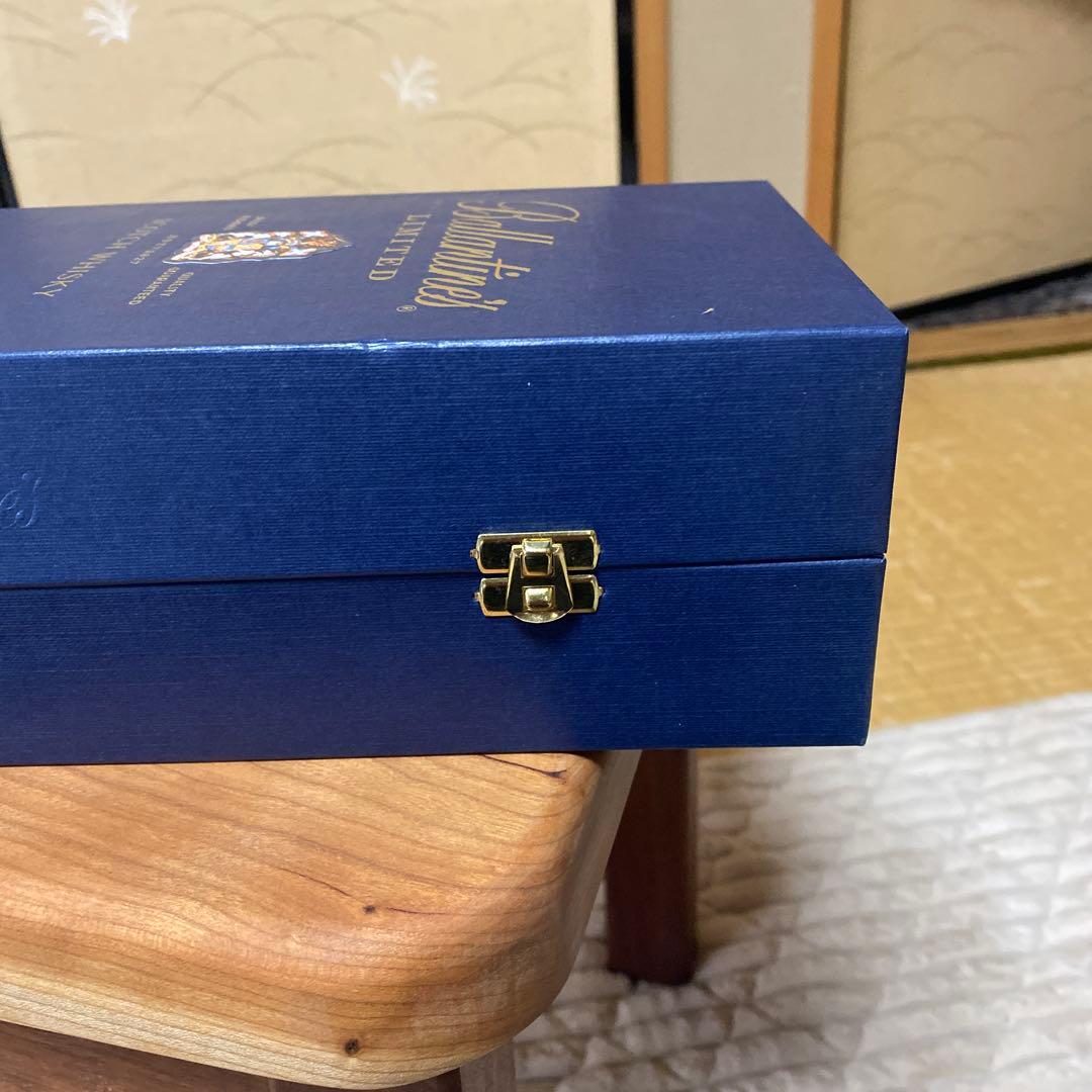Ballantine's Limited スコッチウイスキー 21年750ml