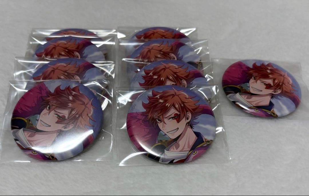 ツイステッドワンダーランド ツイステ エース　寮服缶バッジ