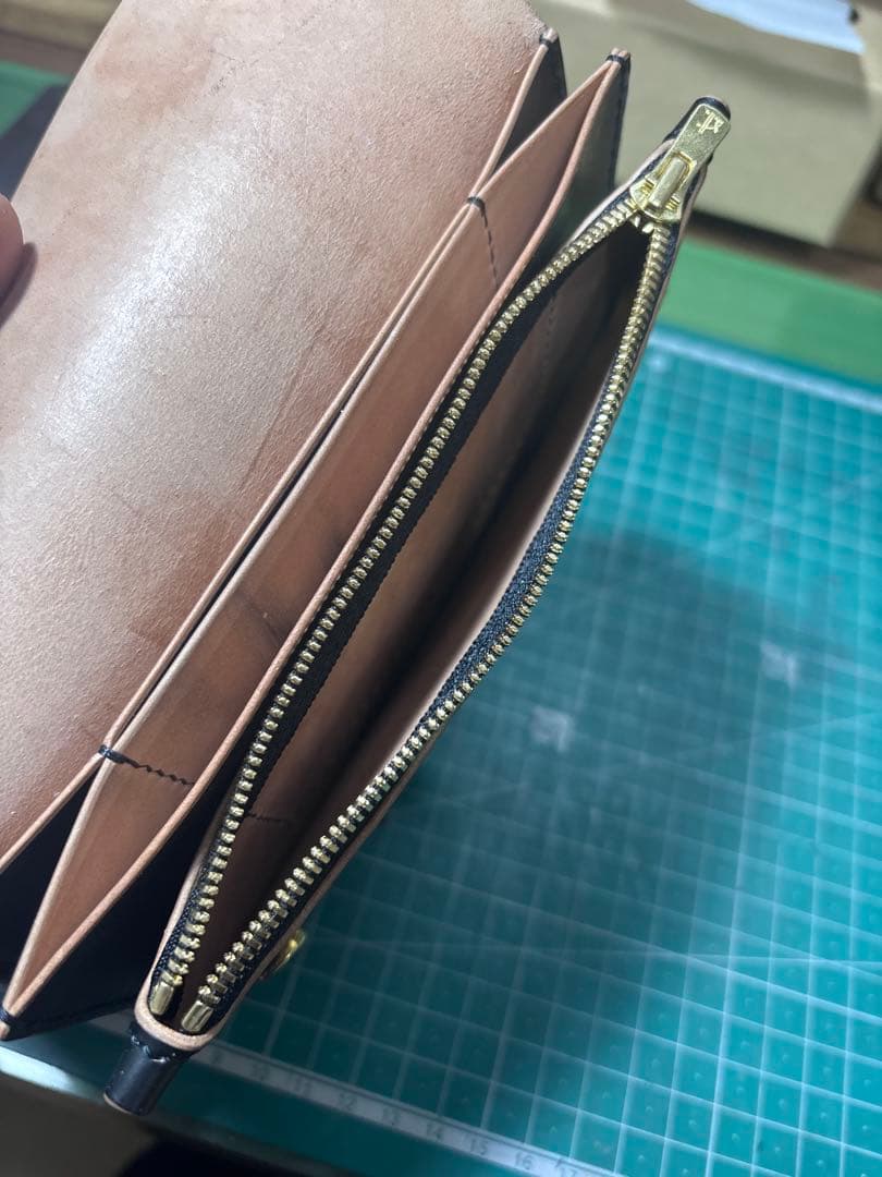 フルコードバン⭐︎トラッカーウォレット⭐︎新喜皮革⭐︎ホーウィン⭐︎長財布⭐︎二つ折り