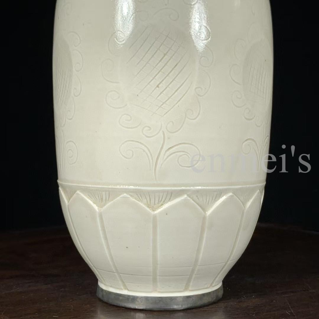 宋代 定窑 包口刻花卉纹盘口瓶 陶芸 文房具 置物 古美術 花瓶 禮品 年代物