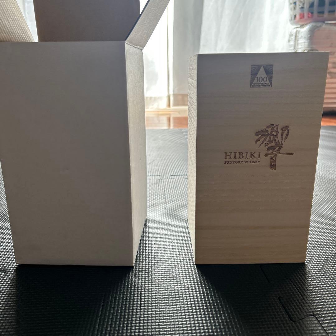 響　100周年ブレンド 700mL（箱入り）