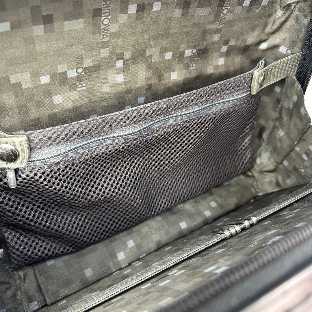 RIMOWA Salsa 832.38 ビューティーケース 13Lマットブラック