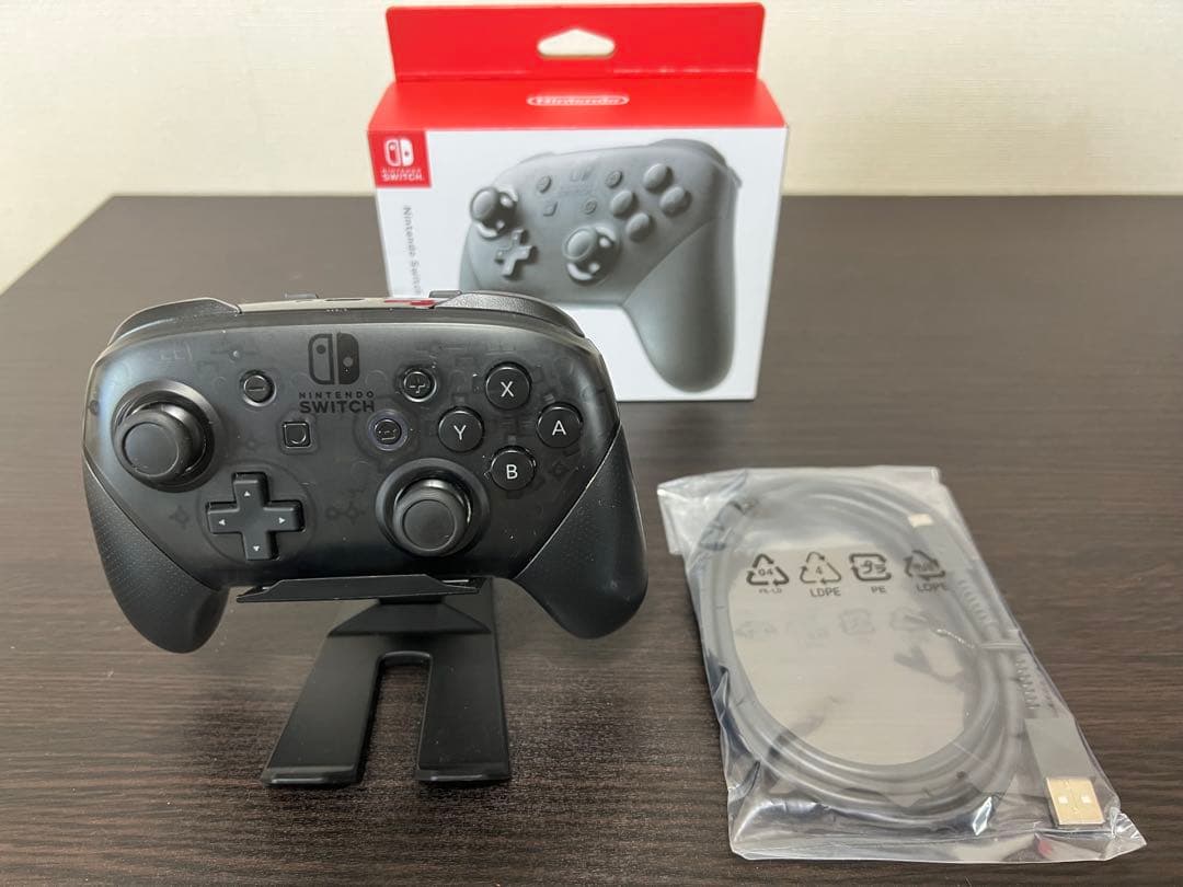 Nintendo Switchグレー本体 【おまけ付】 Proコン ホリパッド等