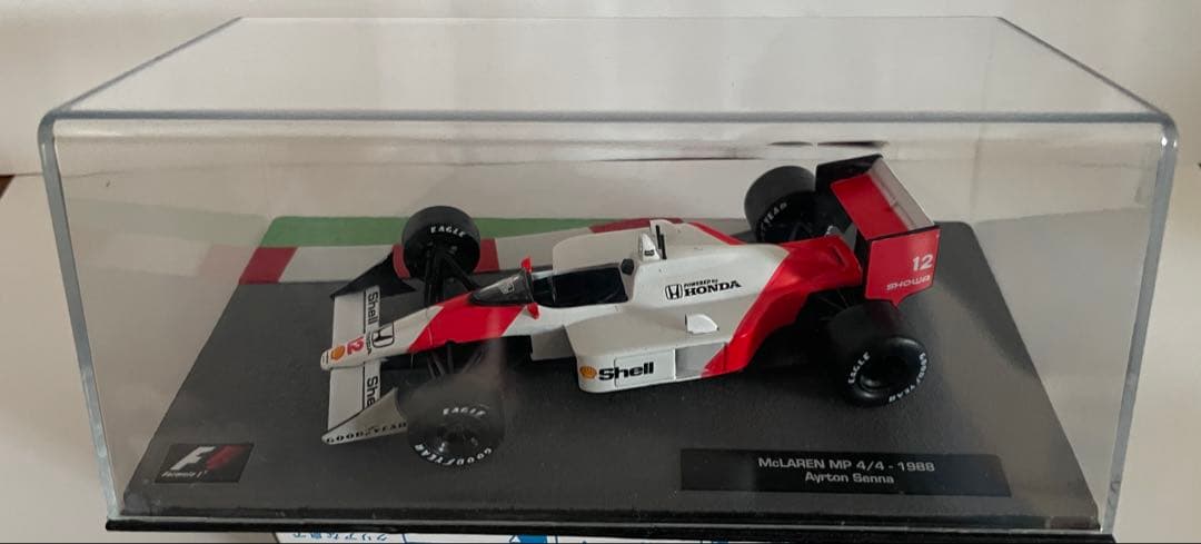 再価格改定！McLaren MP4/4 88’Ayrton Senna ミニカー
