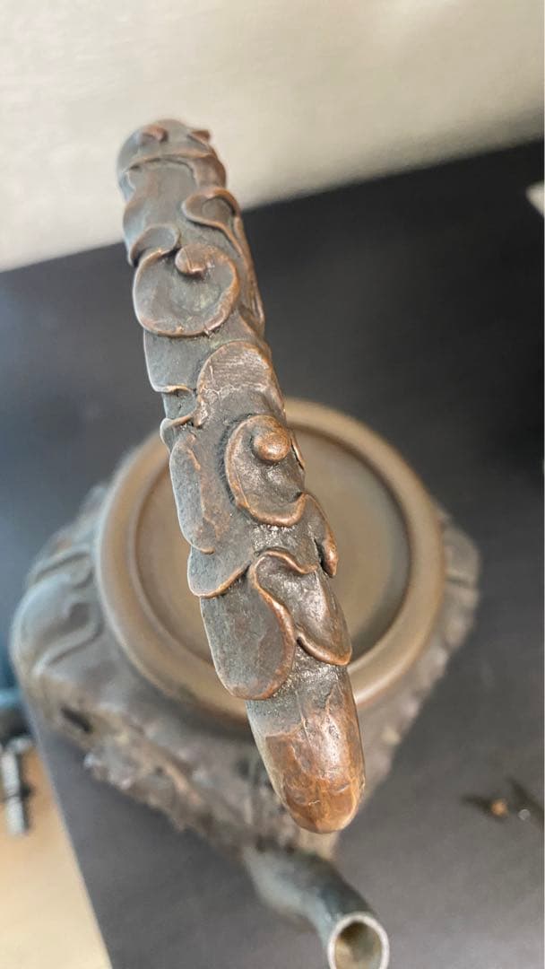 龍文堂造，大国造，彫刻装飾 ，鉄瓶