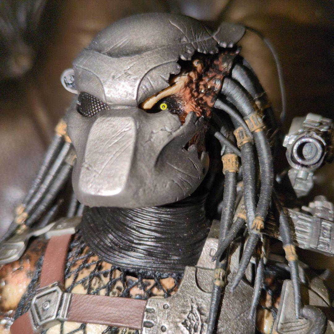 プレデター フィギュア ホットトイズ