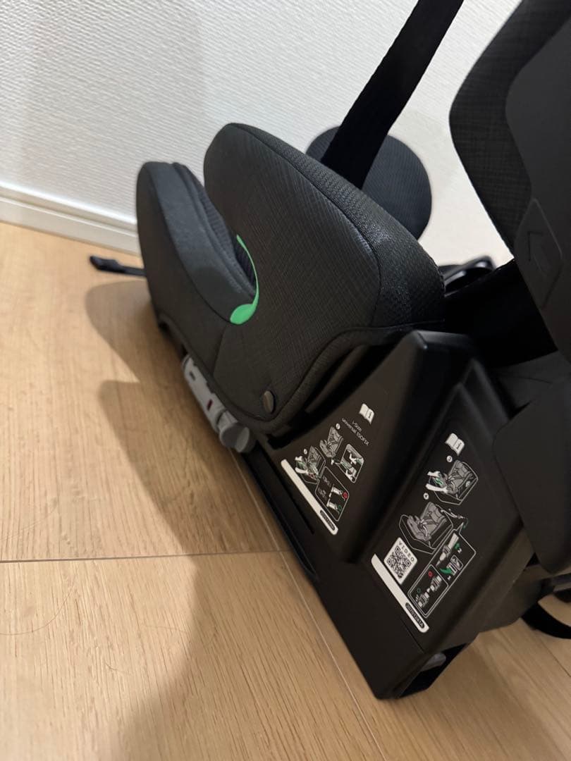 カーメイト(エールベベ) パパットR パールブラックCF135