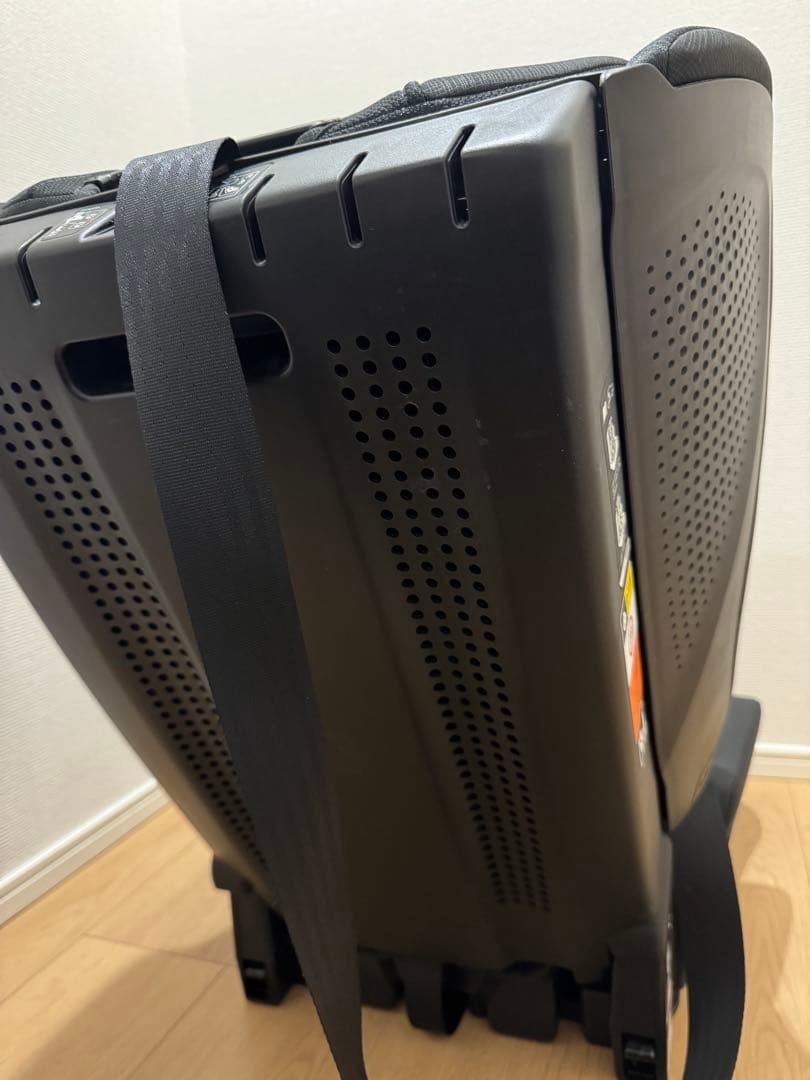 カーメイト(エールベベ) パパットR パールブラックCF135