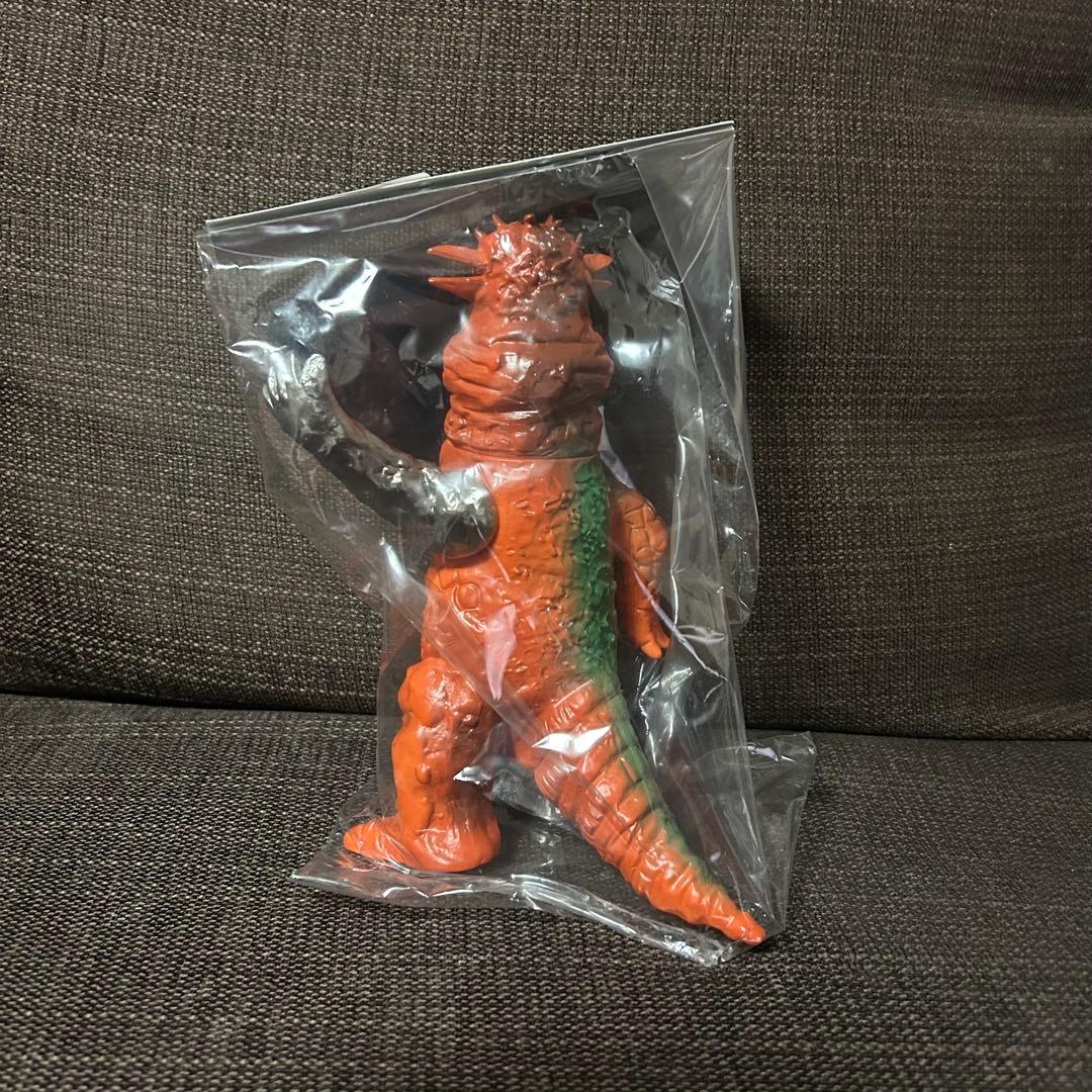 ブルマァク：改造パンドン、ヤモマーク：ネロンガ／ソフビ2点セット