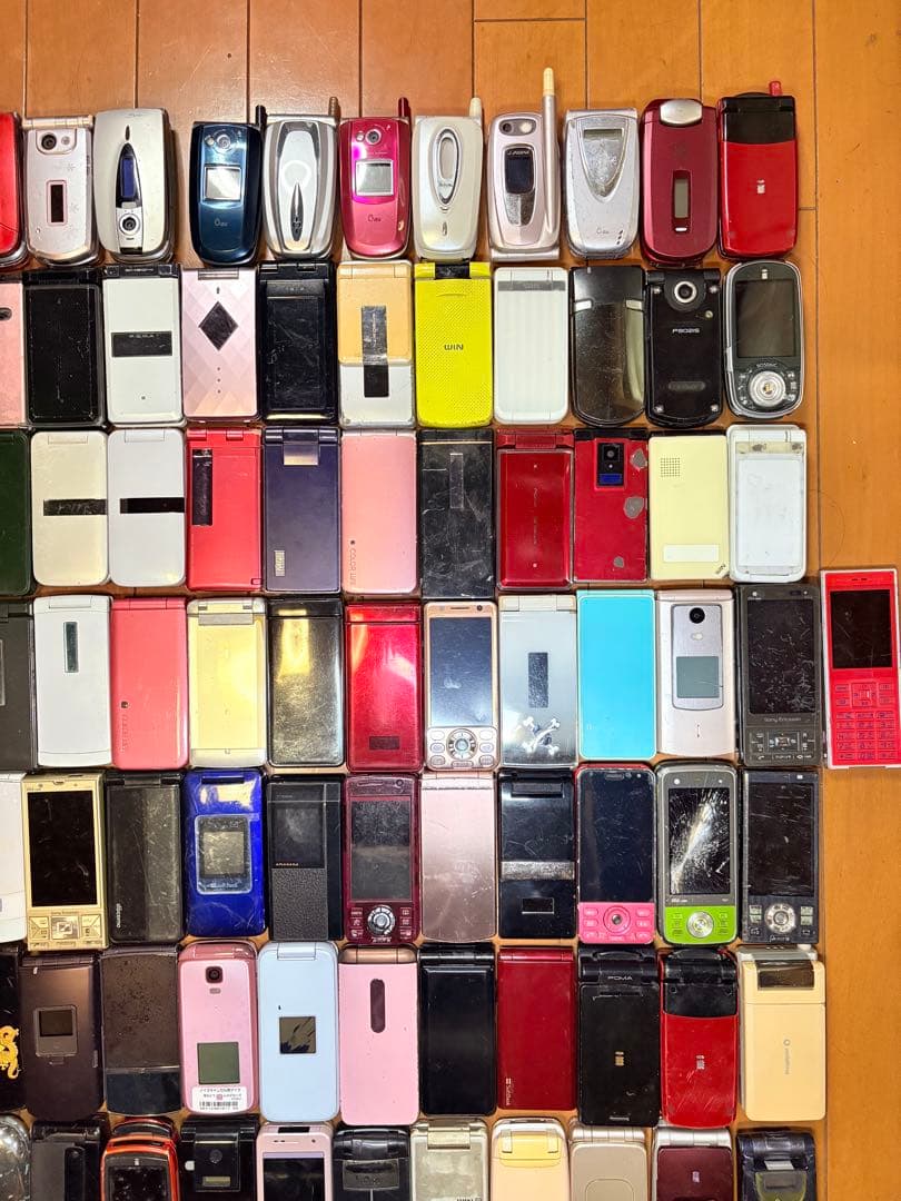 キャリア色々 ガラケー動作未確認ジャンク 100台