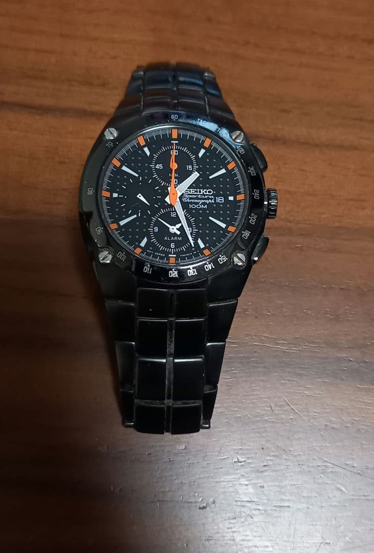 SEIKO 腕時計 黒　7T62-0ED0