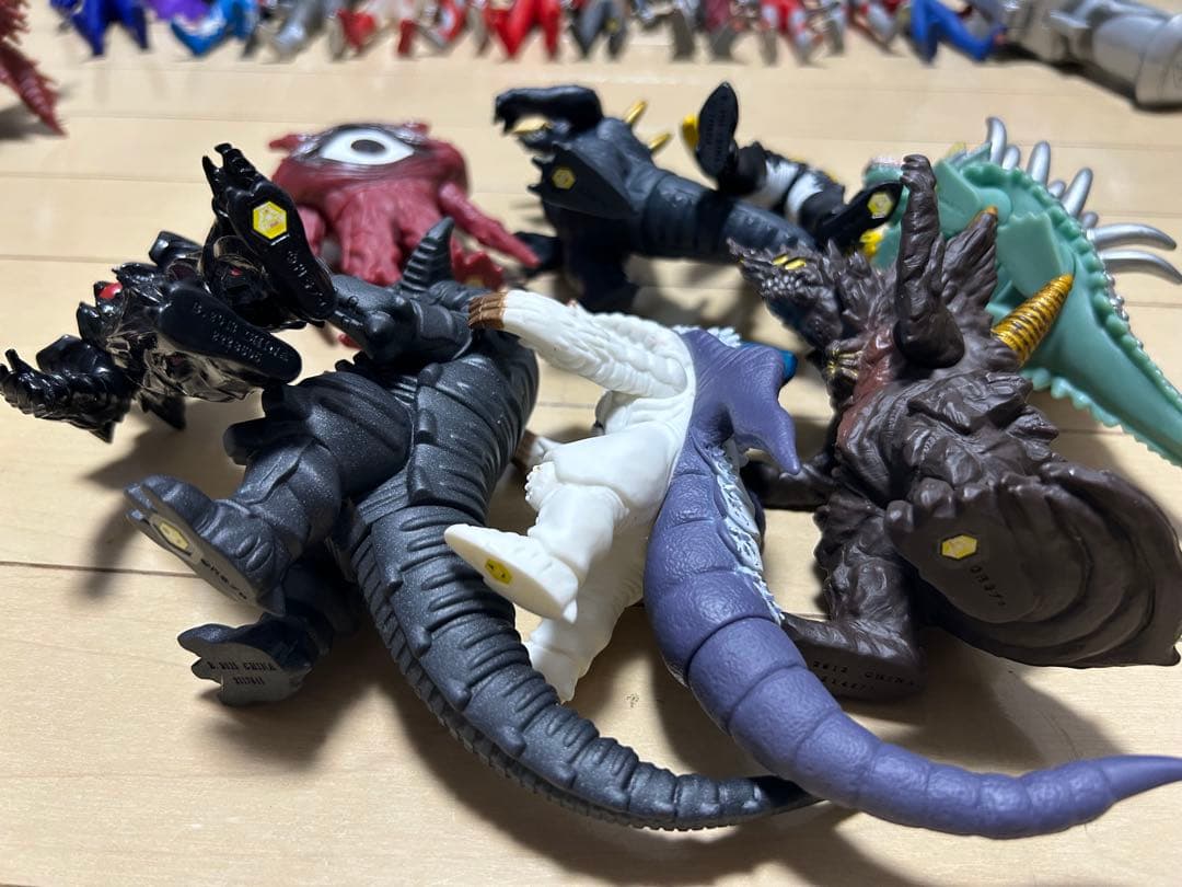 ウルトラマン　怪獣　フィギュア　セット 約50体 ソフビ　ギンガスパーク　ライブ