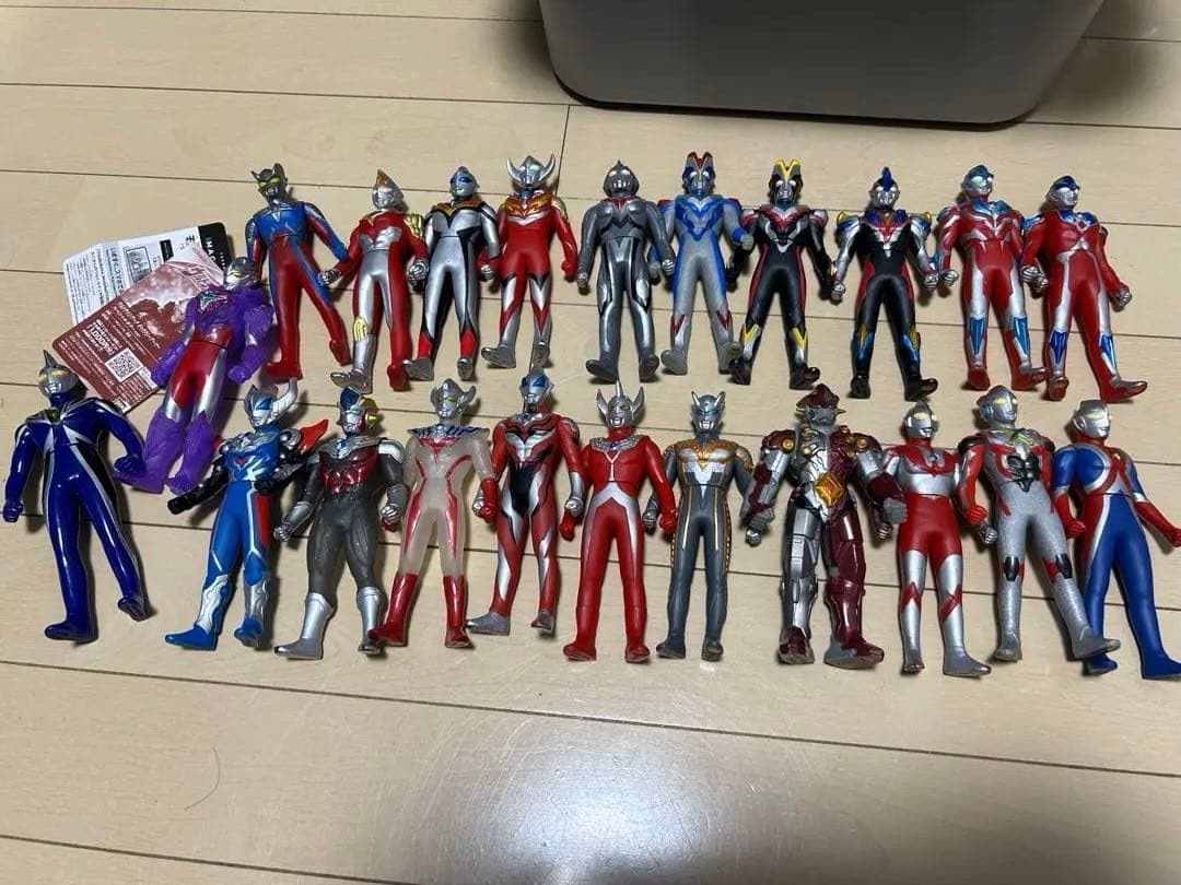 ウルトラマン　怪獣　フィギュア　セット 約50体 ソフビ　ギンガスパーク　ライブ