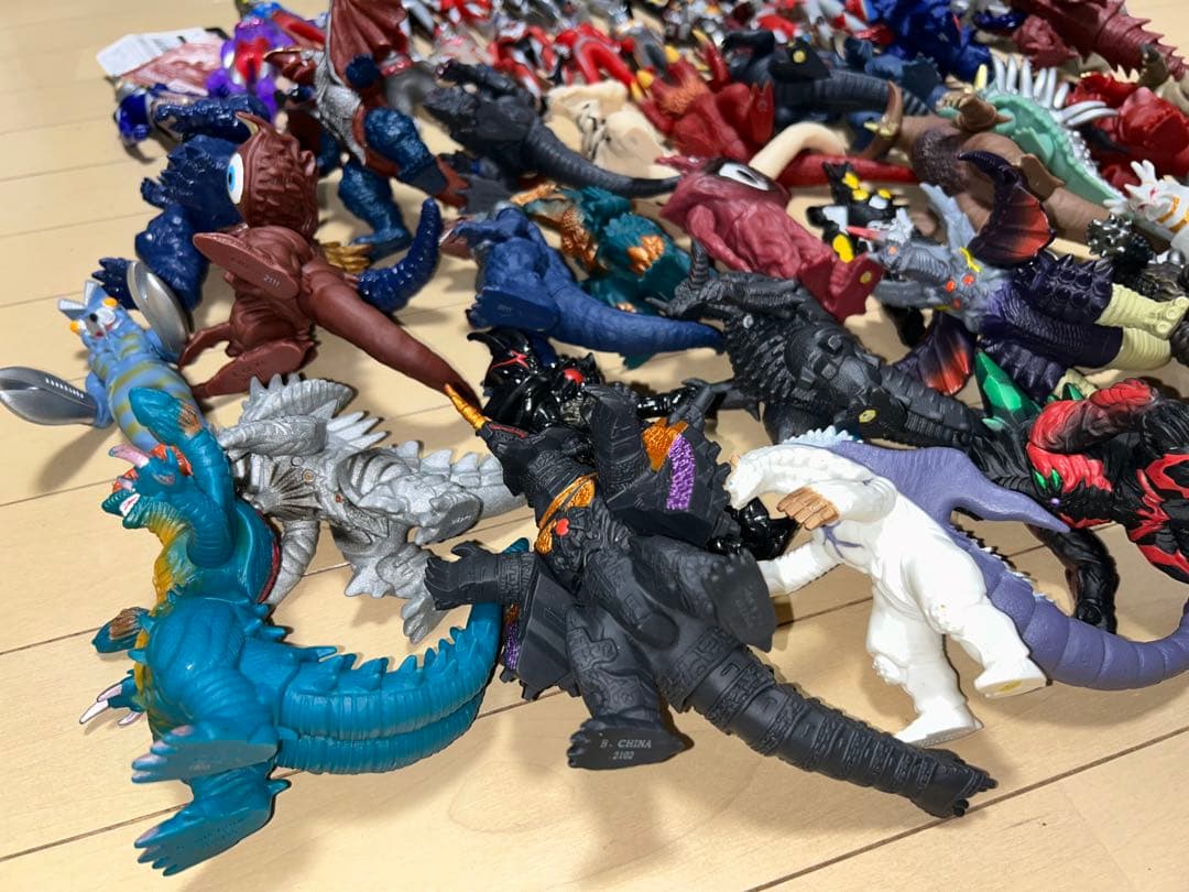 ウルトラマン　怪獣　フィギュア　セット 約50体 ソフビ　ギンガスパーク　ライブ