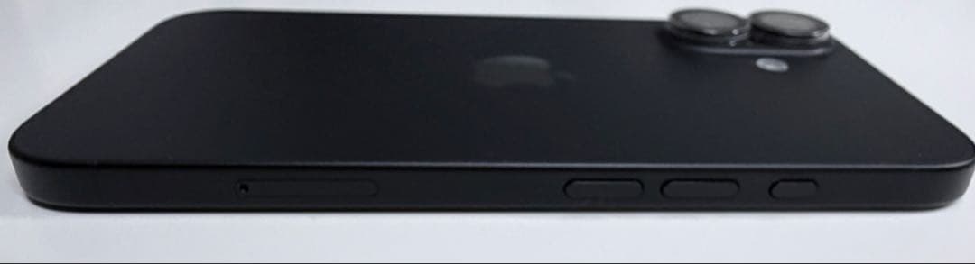 【美品・安心セット】iPhone16 日本国内SIMフリー版