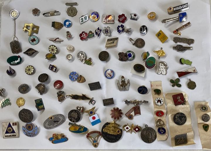 ピンバッジ　バッジ　まとめ売り　コレクション