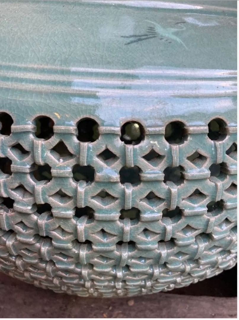 青山作　特大壺　青磁　透かし 雲鶴紋　二層網目　訳あり　花瓶　網目彫　緑色　双耳