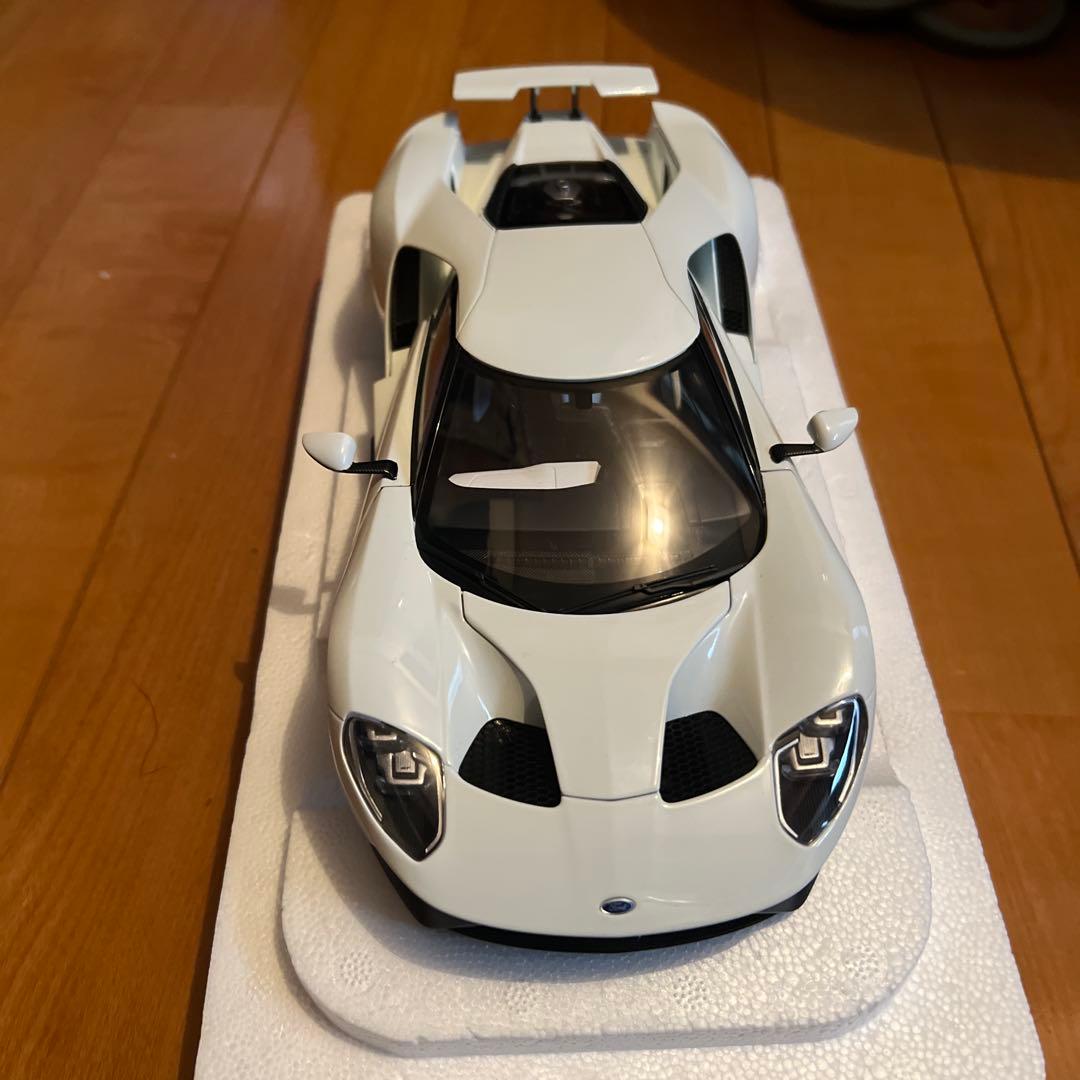 ハッピー様用 AUTOart 1/18 Ford GT ホワイト　オートアート