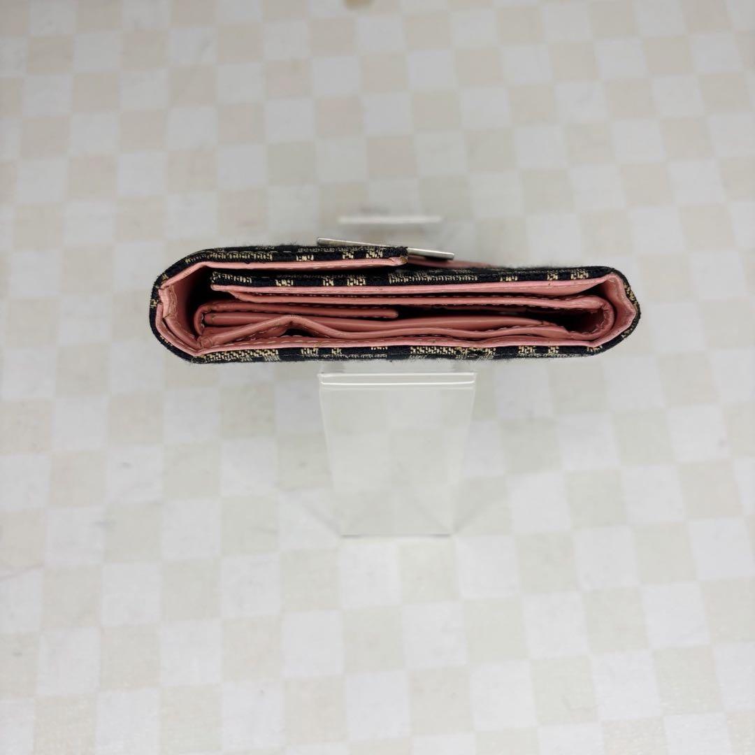 極美品　FENDI フェンディ　財布　二つ折り　M94