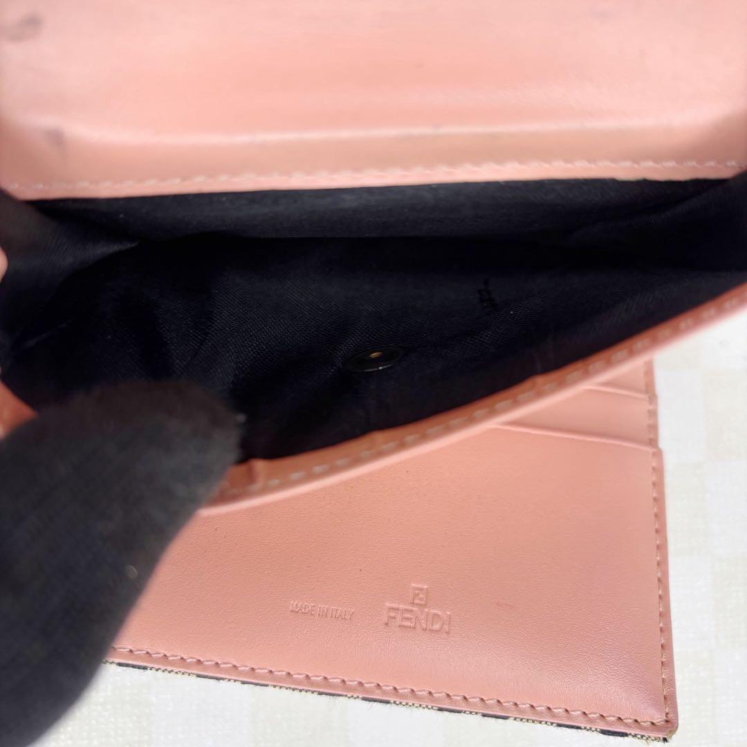 極美品　FENDI フェンディ　財布　二つ折り　M94
