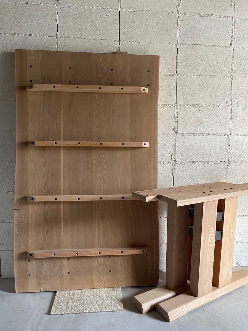 天然木無垢材　耳付き　ダイニングテーブル　二本脚