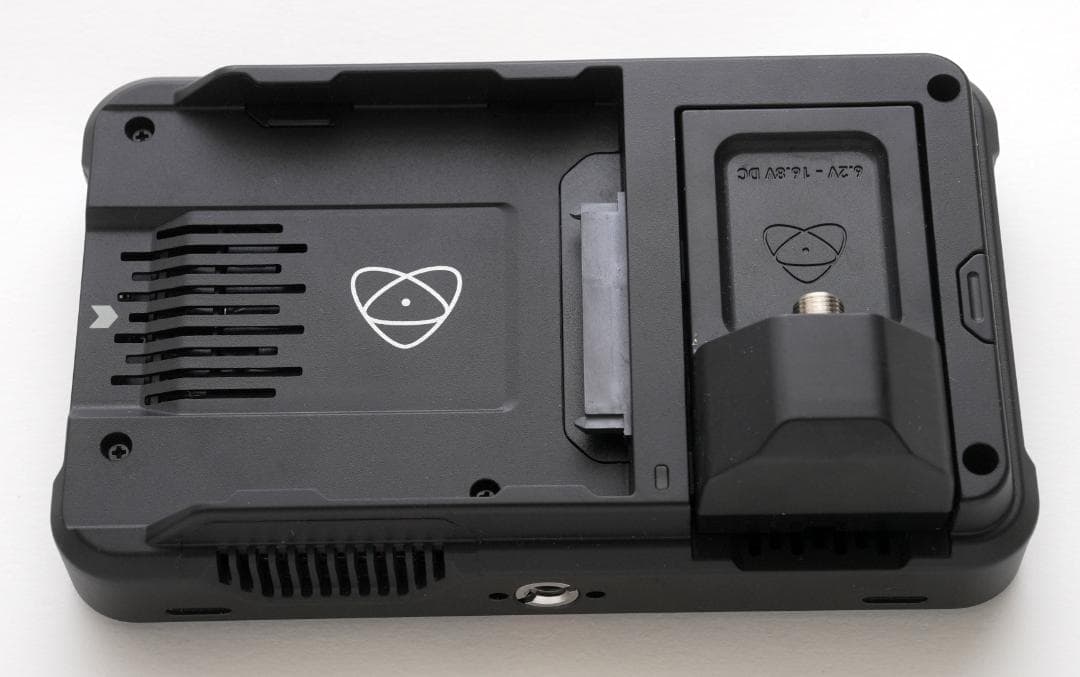 ATOMOS Ninja V 5インチ 2TB SSD付き4K HDRモニター