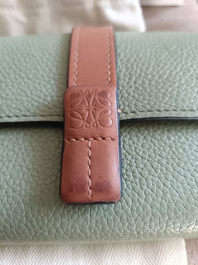 LOEWE バーティカルウォレット　スモール