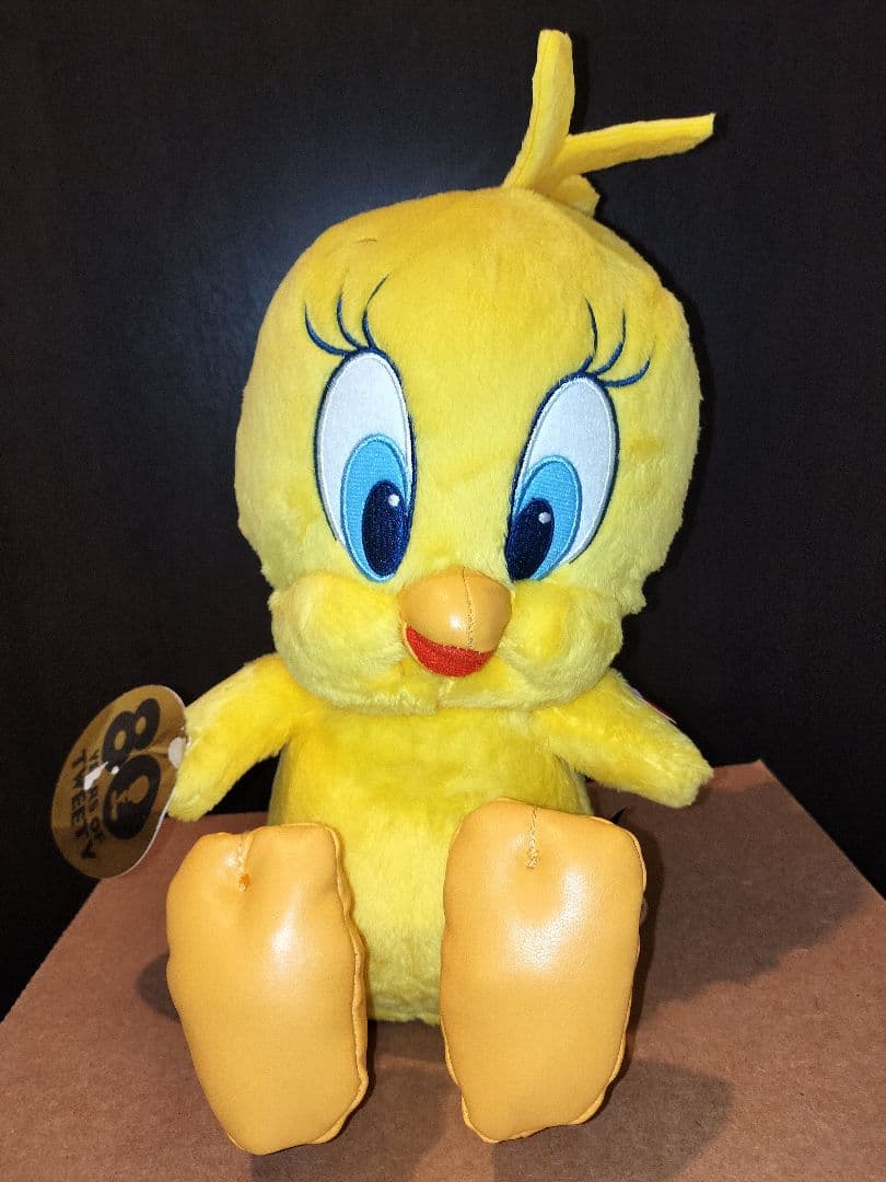 海外限定品トゥイーティー80周年記念トーキングぬいぐるみ