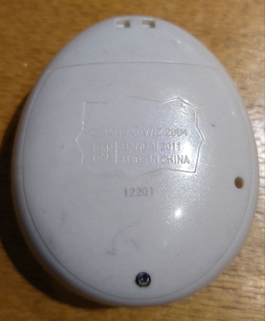 タマゴッチ　iDL ホワイト