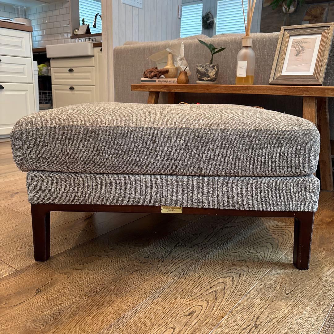 709　JFKオットマン