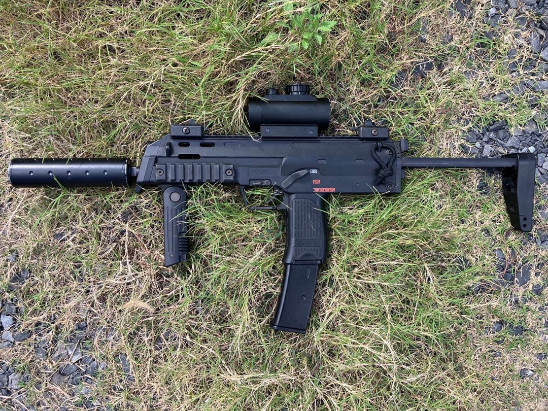 東京マルイ　コンパクト電動ガン　MP7A1 ショップカスタム？　付属品いっぱい